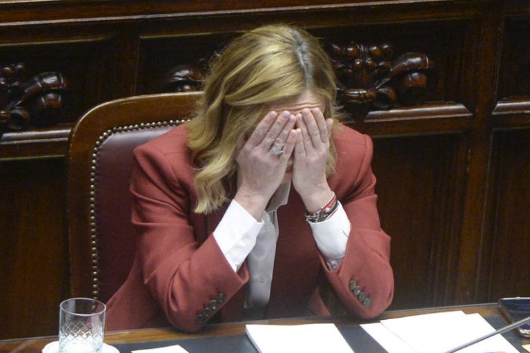 Meloni, scintille anche in Senato